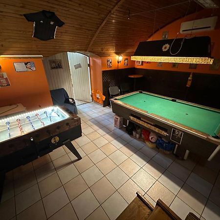 Whole Basemenet Former Pub4 Stag Do/Hen Party Βουδαπέστη Εξωτερικό φωτογραφία