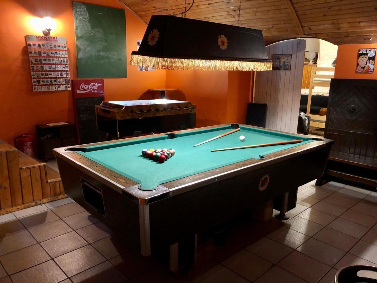 Whole Basemenet Former Pub4 Stag Do/Hen Party Βουδαπέστη Εξωτερικό φωτογραφία